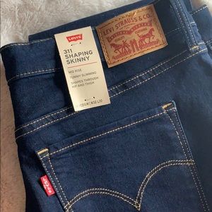 Levi’s 311 Shaping Skinny Jeans